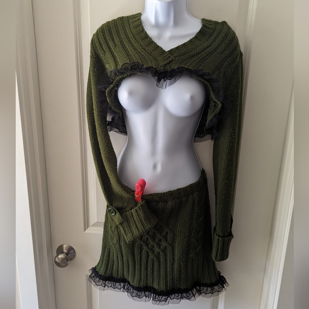 Sweater Top & Skirt Size S-M